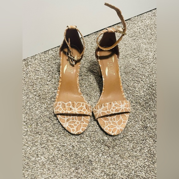 Aerosoles Women's Bird of Paradise Sandal - Picture 7 of 7